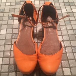 Jefrey Campbell Neon Orange Wood Flatforms